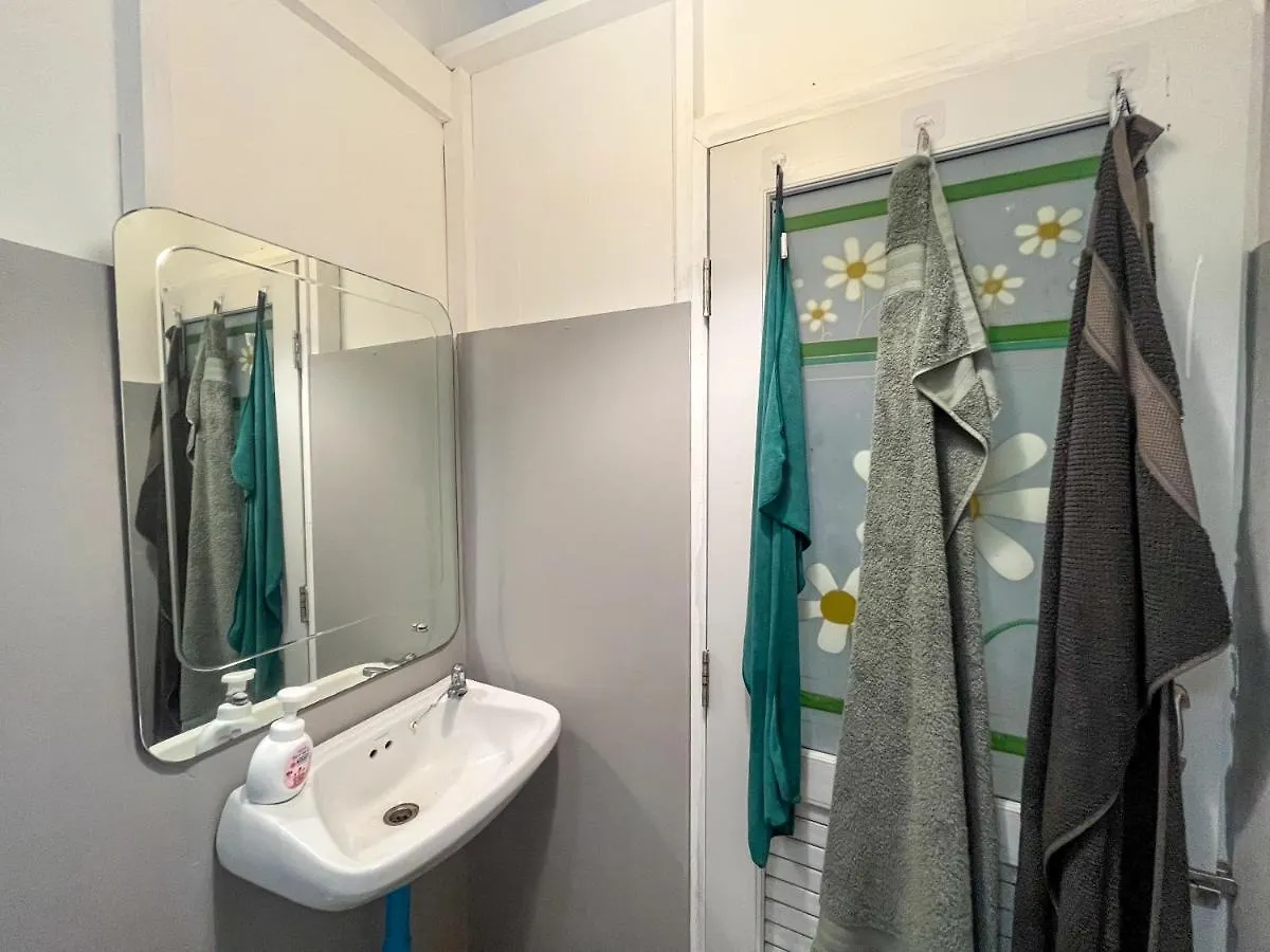 De Bra Hostel Ko Lanta Thailand